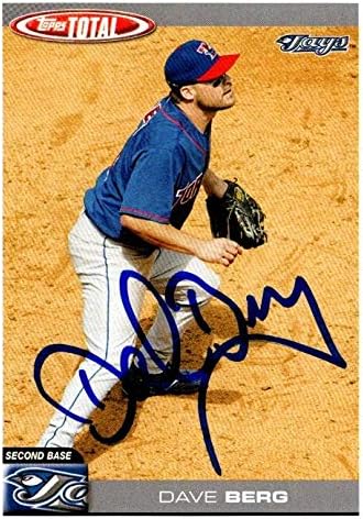 Autogramot Raktár 651104 Dave Berg Dedikált Baseball Kártya - Toronto Blue Jays, FT 2004 Topps Teljes