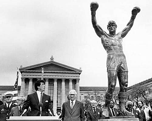 Rocky III Sylvester Stallone által Philadelphia Rocky-szobor 8x10 fotó